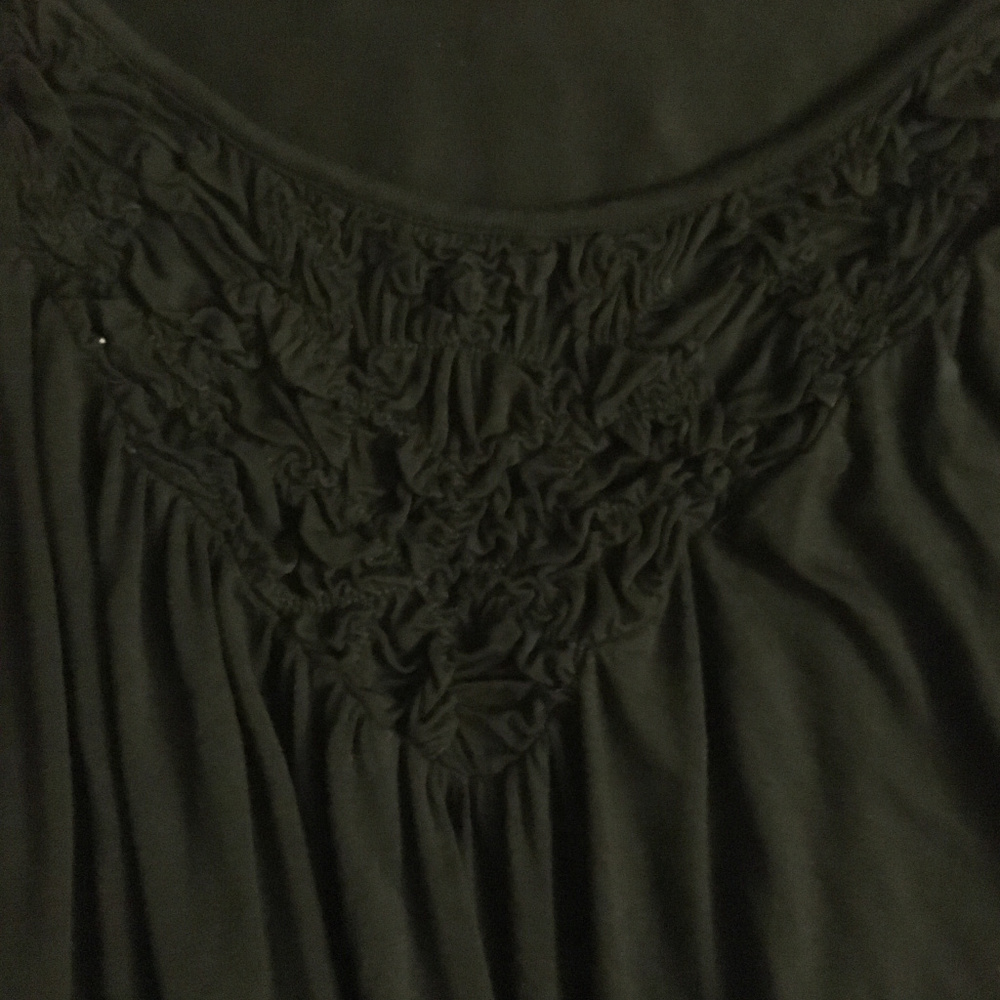 Ruched/textured black Cable and Gauge top